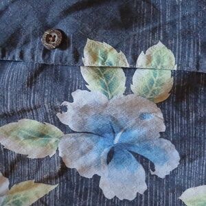 Vntg TOMMY BAHAMA Hawaiian Men's Silk Shirt XXL Blue Hibiscus On Deep Gray